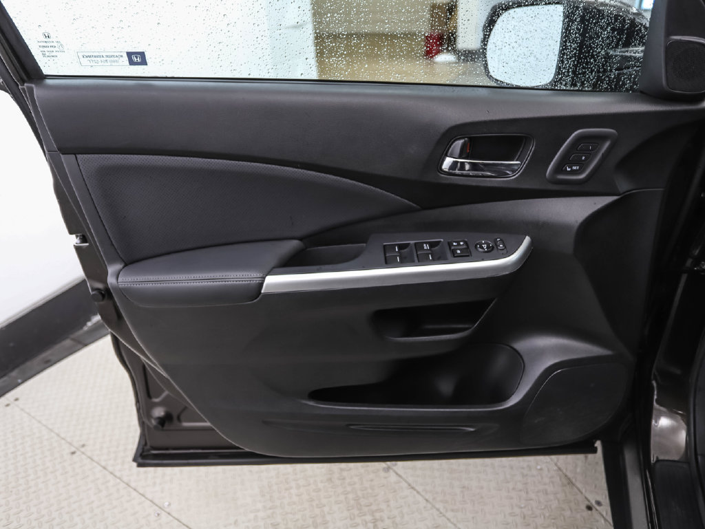 Used 2016 Honda CR-V Touring image 9