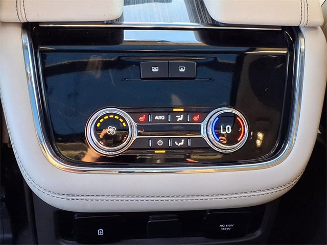 Used 2020 Lincoln Navigator Black Label w/ Cargo Convenience Package image 11