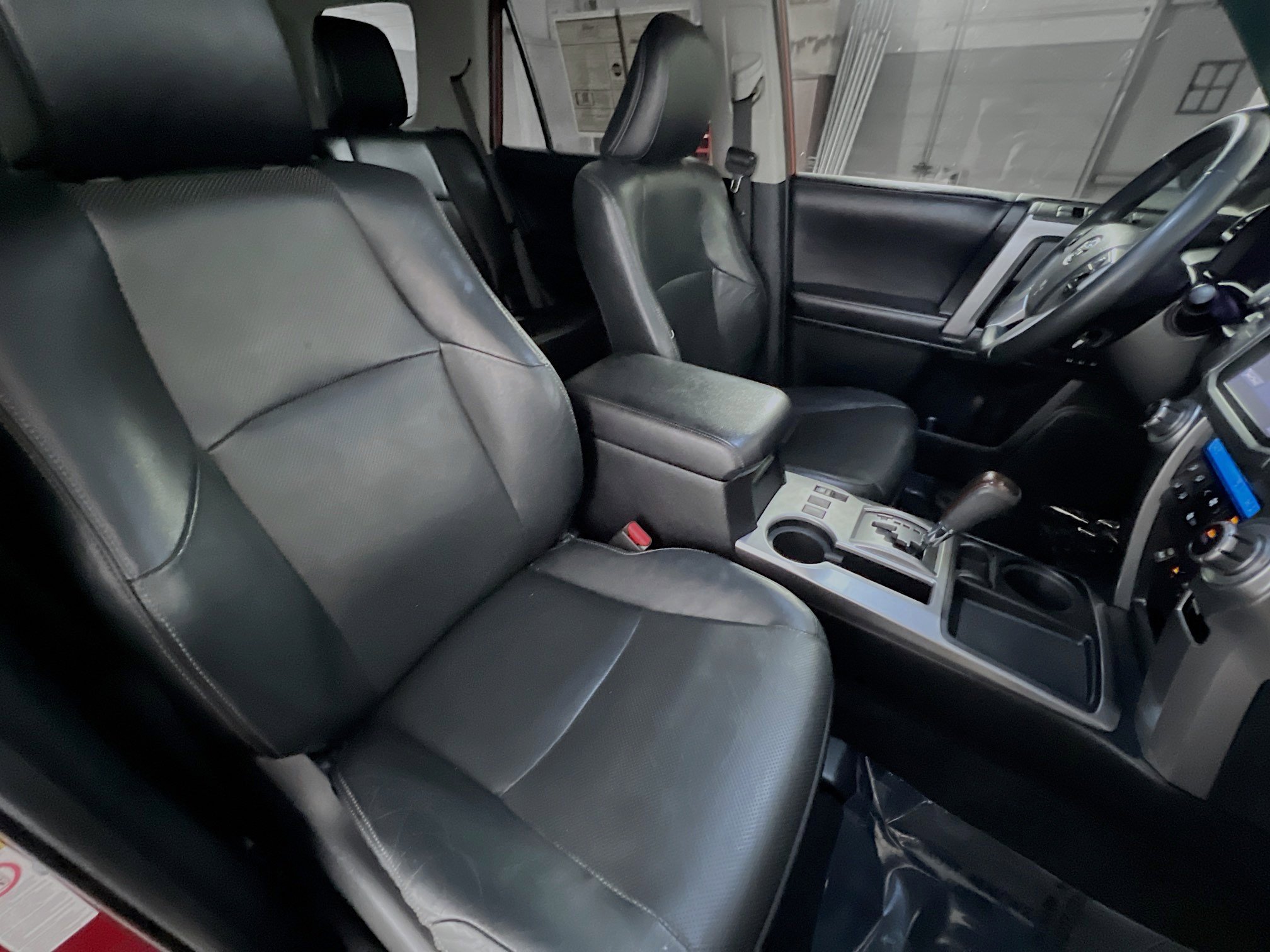 Used 2016 Toyota 4Runner Limited image 31