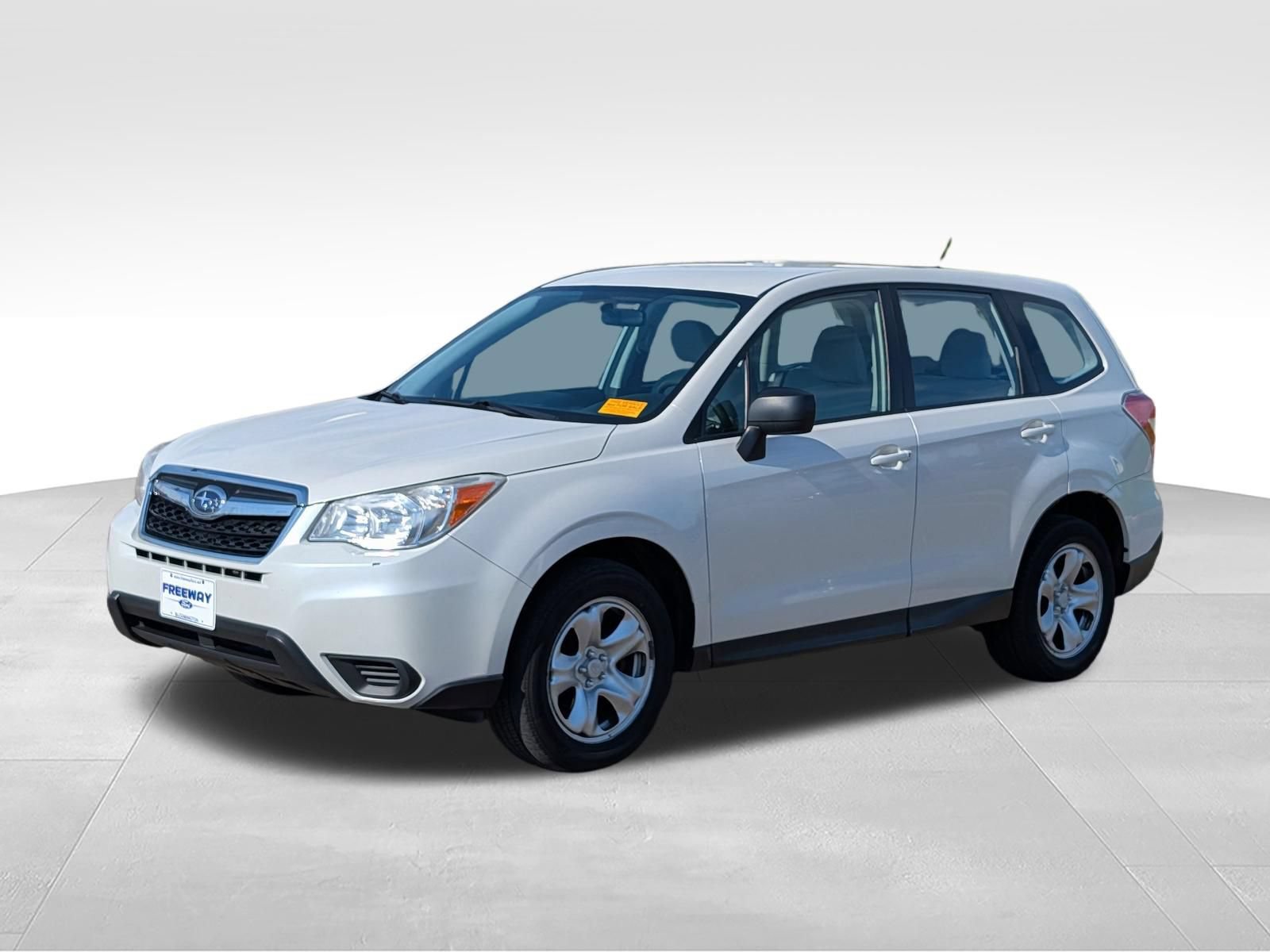 Used 2014 Subaru Forester 2.5i AWD/4WD image 1