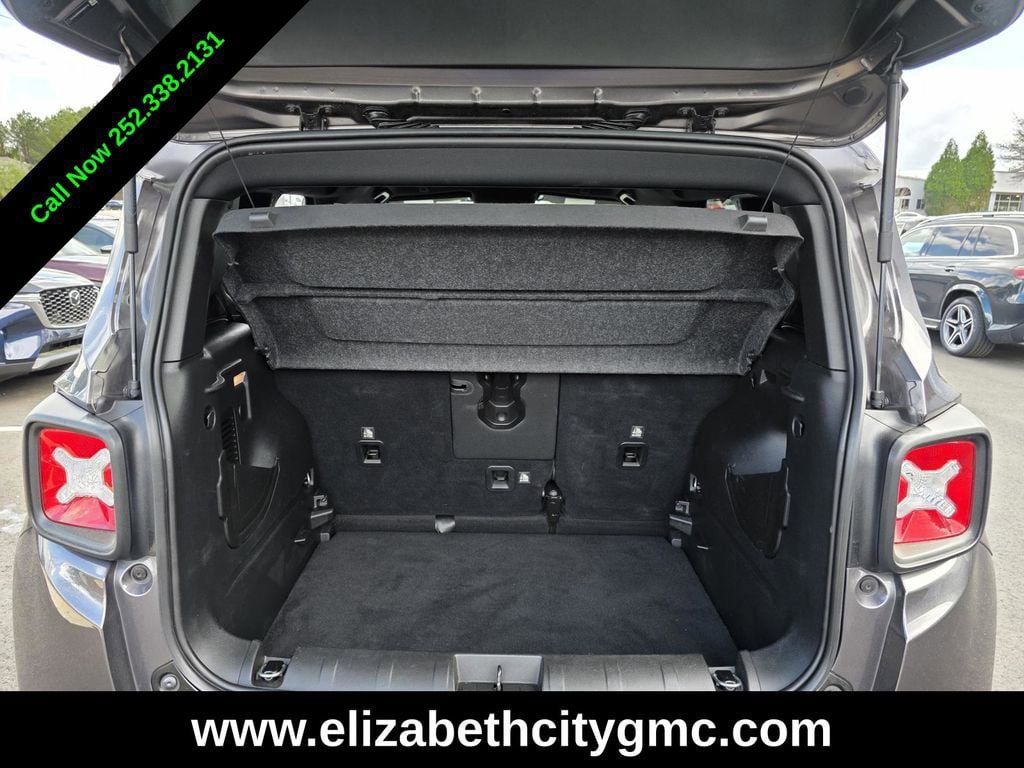 Used 2021 Jeep Renegade Latitude w/ Convenience Group AWD/4WD image 9