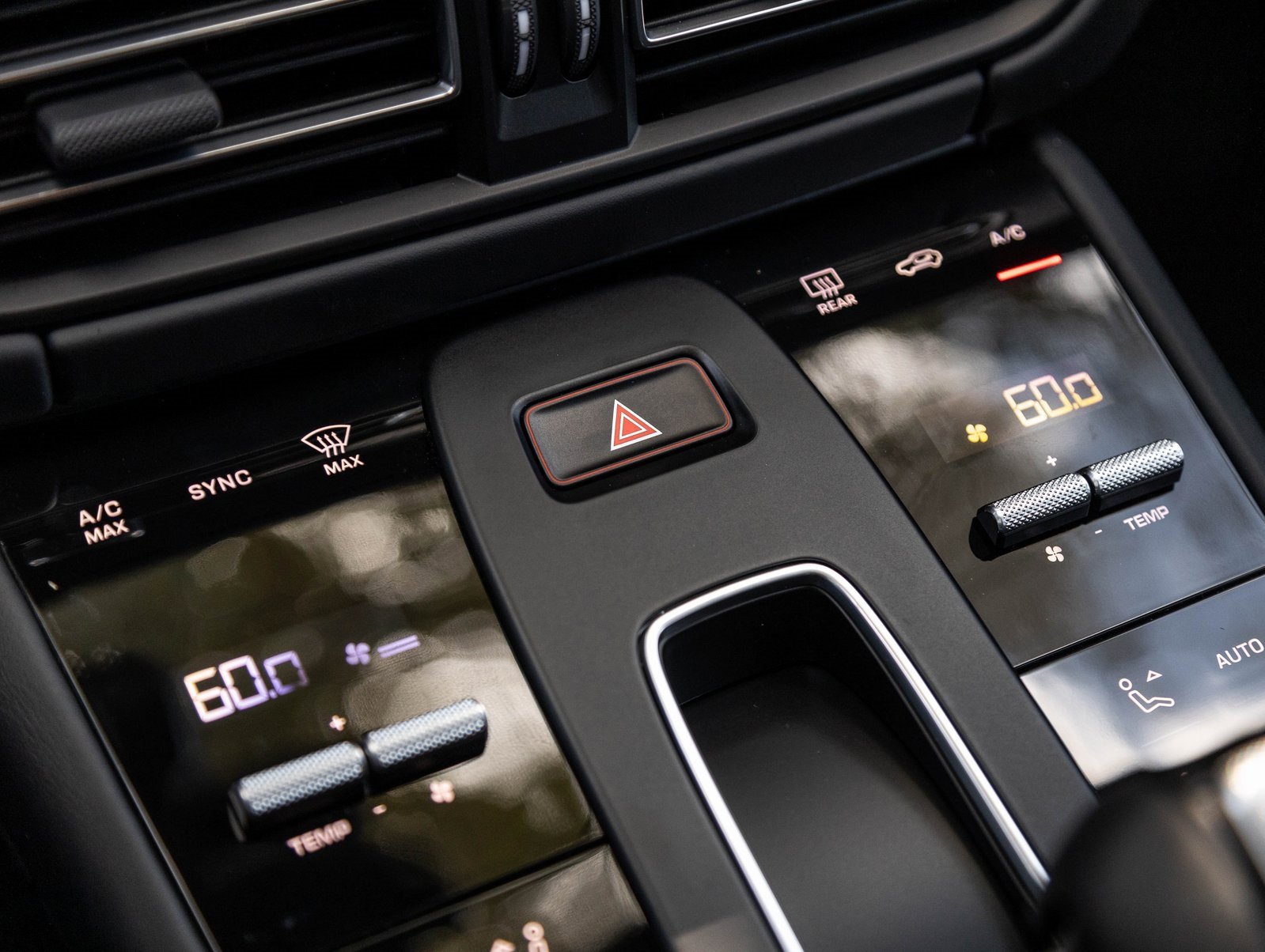 New 2026 Porsche Macan GTS image 26