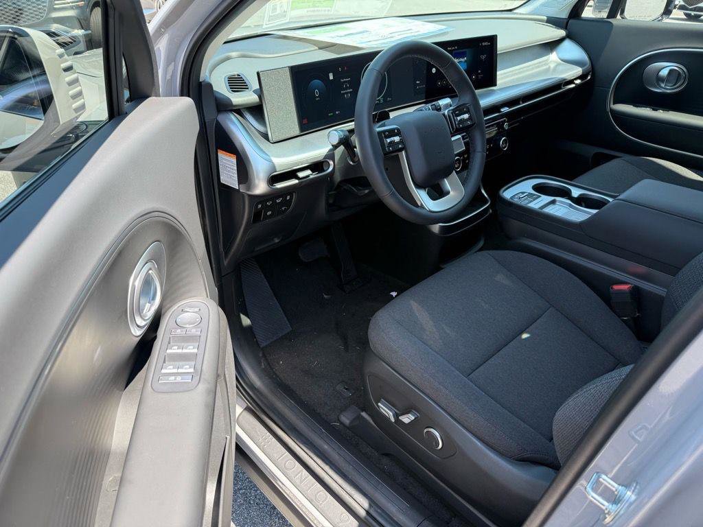 New 2026 Hyundai Ioniq 9 SE image 9