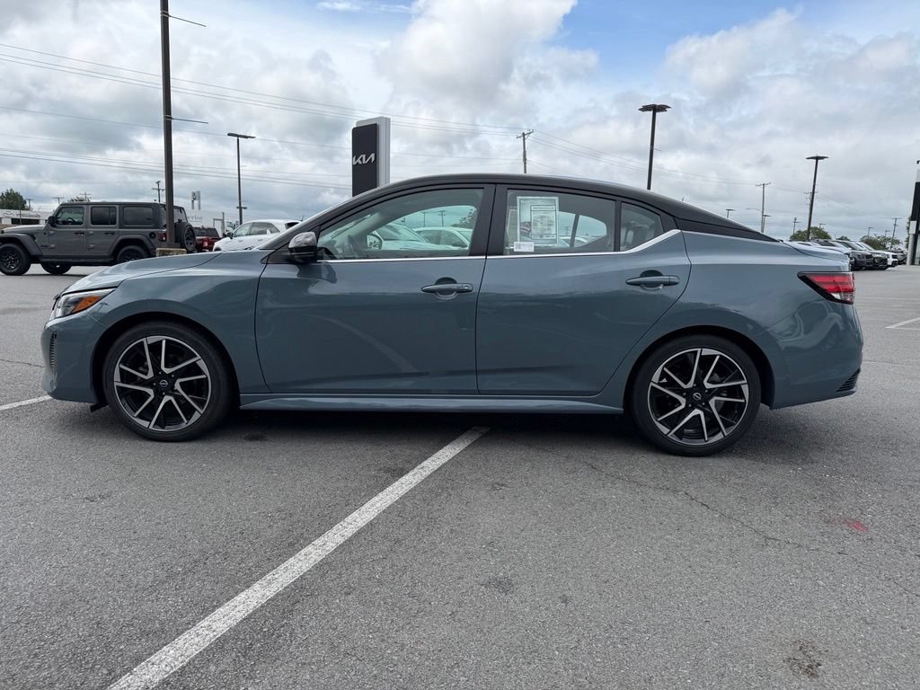 Used 2024 Nissan Sentra SR w/ SR Premium Package FWD image 4