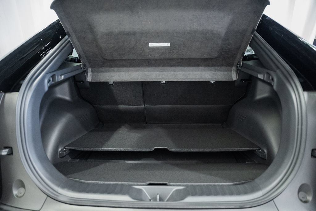 New 2026 Toyota C-HR AWD/4WD image 10