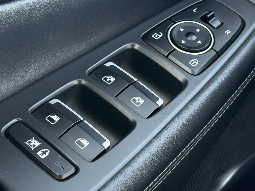 Used 2020 Hyundai Santa Fe SEL FWD image 17
