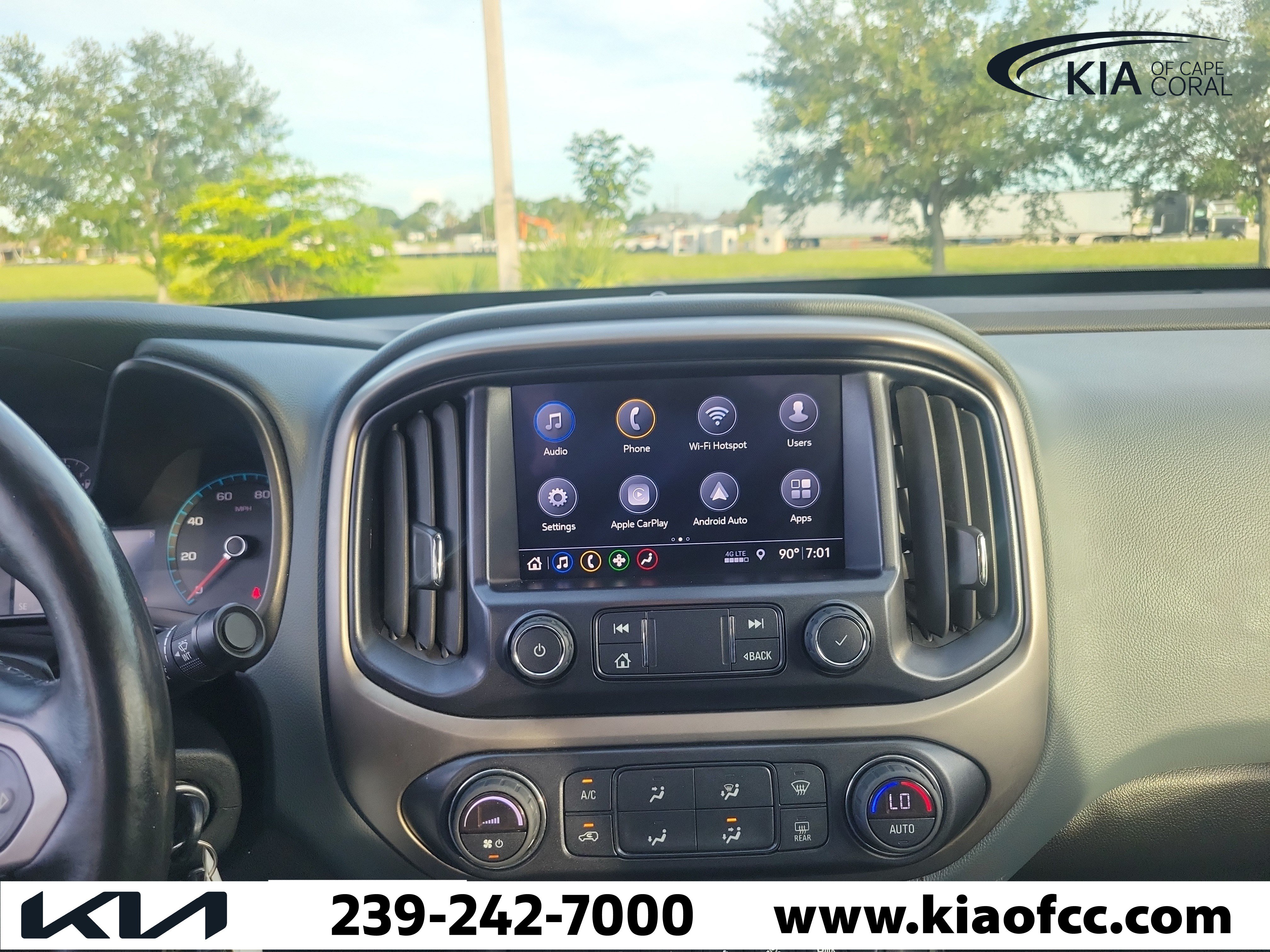 Used 2022 Chevrolet Colorado Z71 AWD/4WD image 22