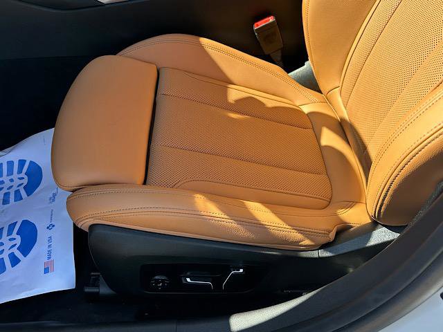 Certified 2024 BMW 330i xDrive 330i xDrive Sedan image 13