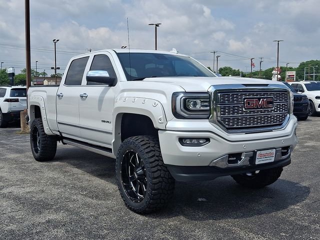 Used 2017 GMC Sierra 1500 Denali w/ Denali Ultimate Package AWD/4WD image 2