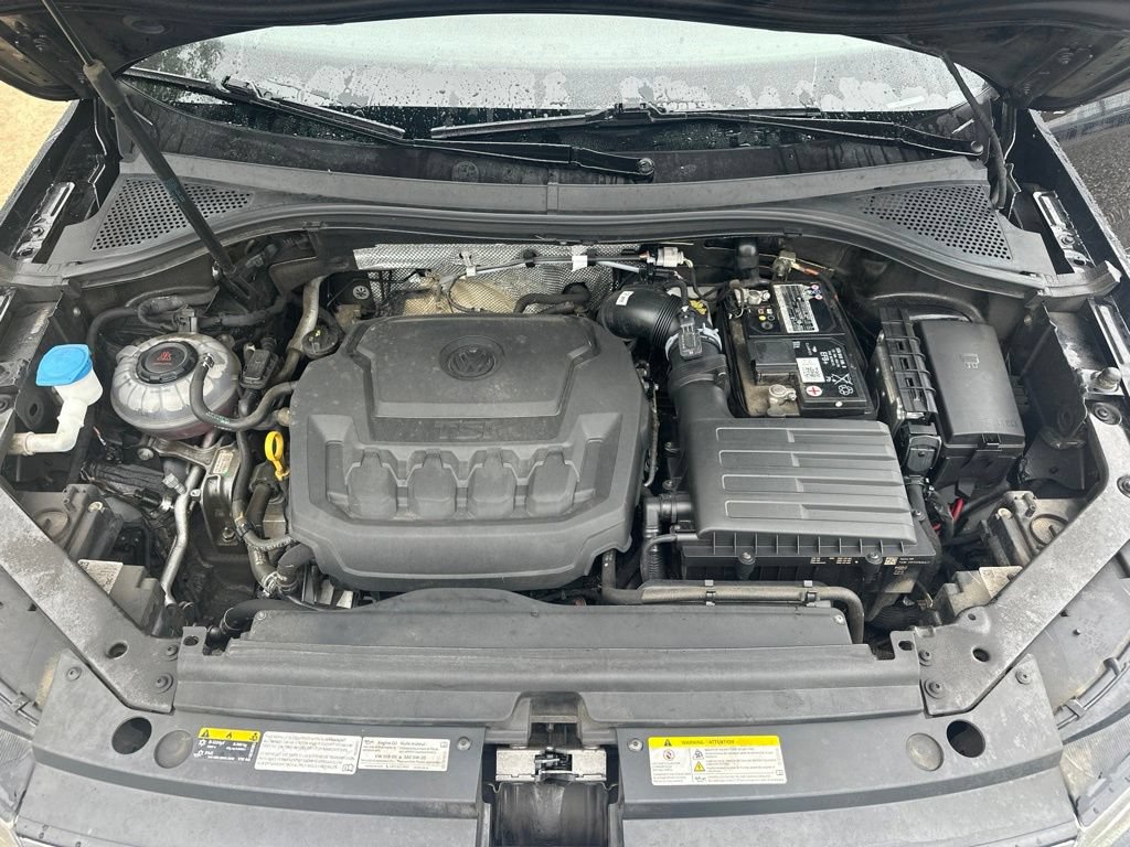 Used 2022 Volkswagen Tiguan SE R-Line AWD/4WD image 28