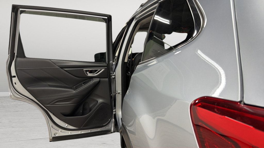 Used 2019 Subaru Forester Touring AWD/4WD image 35