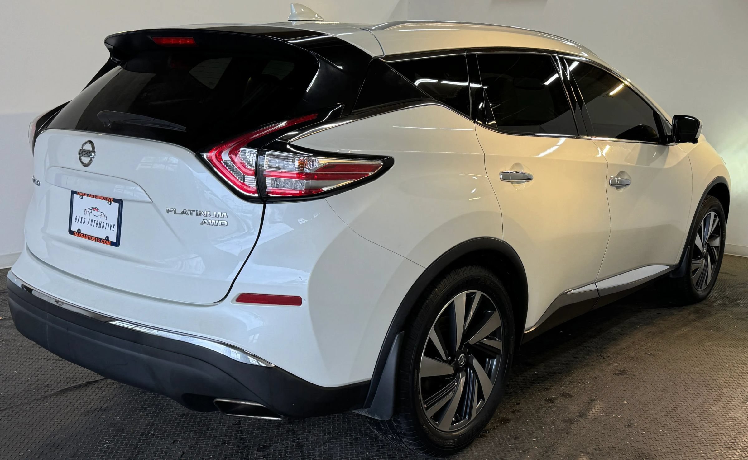 Used 2017 Nissan Murano Platinum w/ Platinum Technology Package AWD/4WD image 5