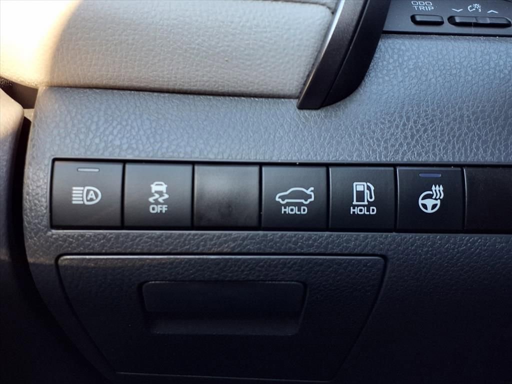 Used 2024 Toyota Camry XLE image 22