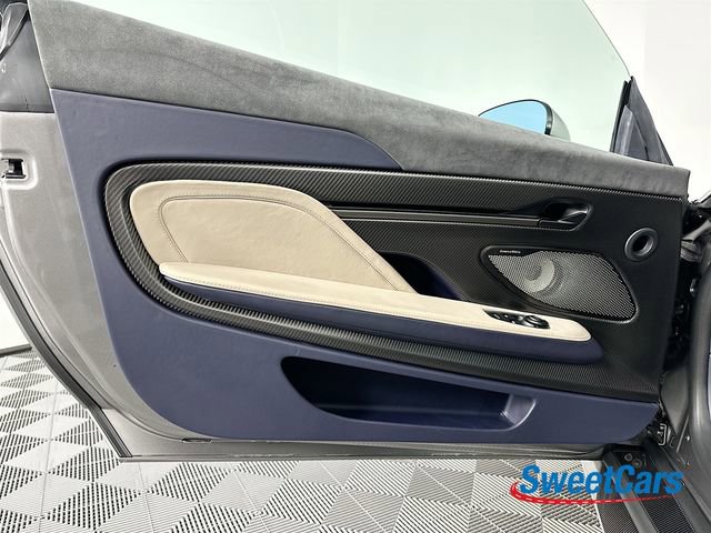 Used 2025 Aston Martin Vanquish RWD image 36