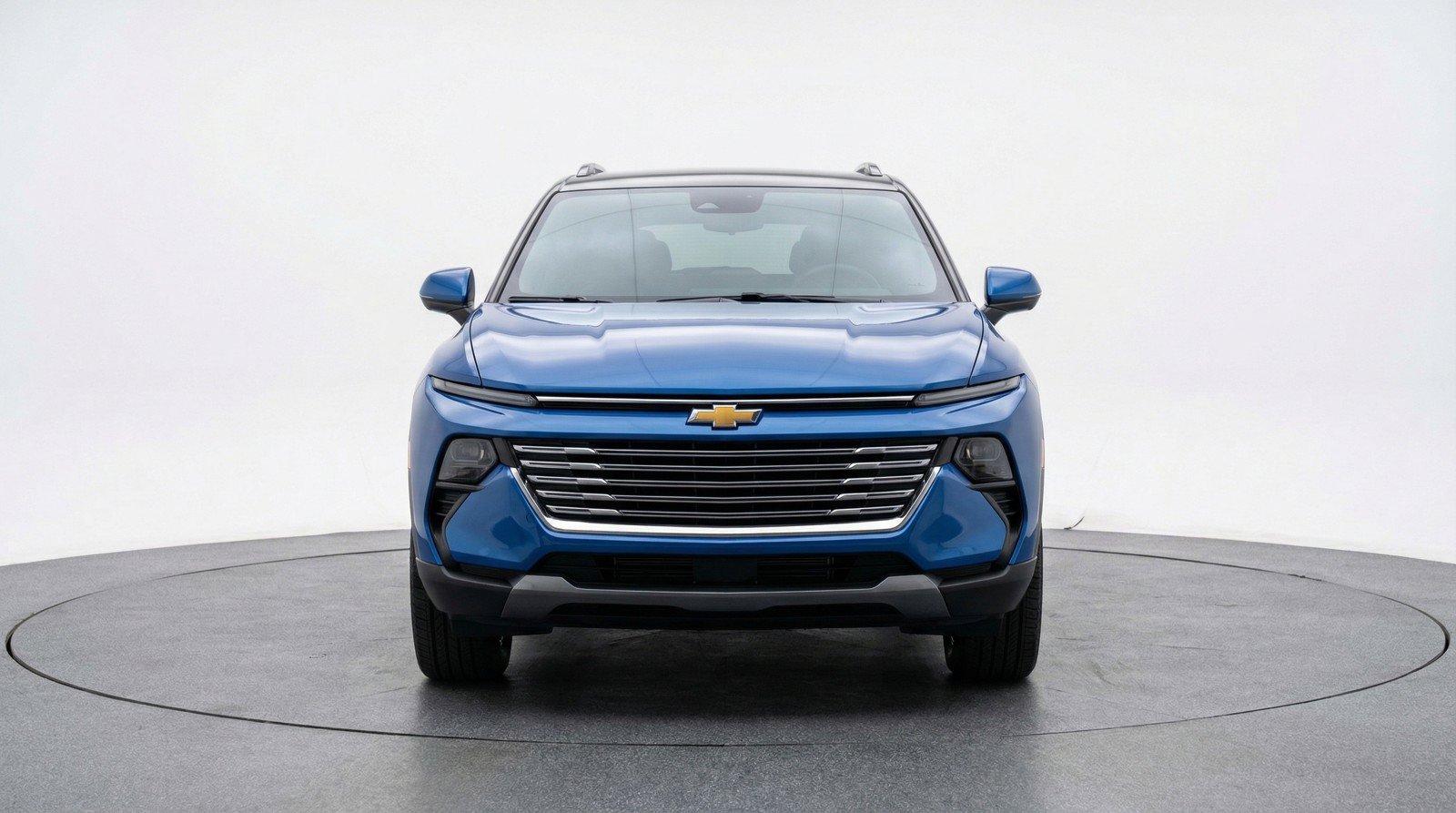 Used 2025 Chevrolet Equinox LT FWD image 2