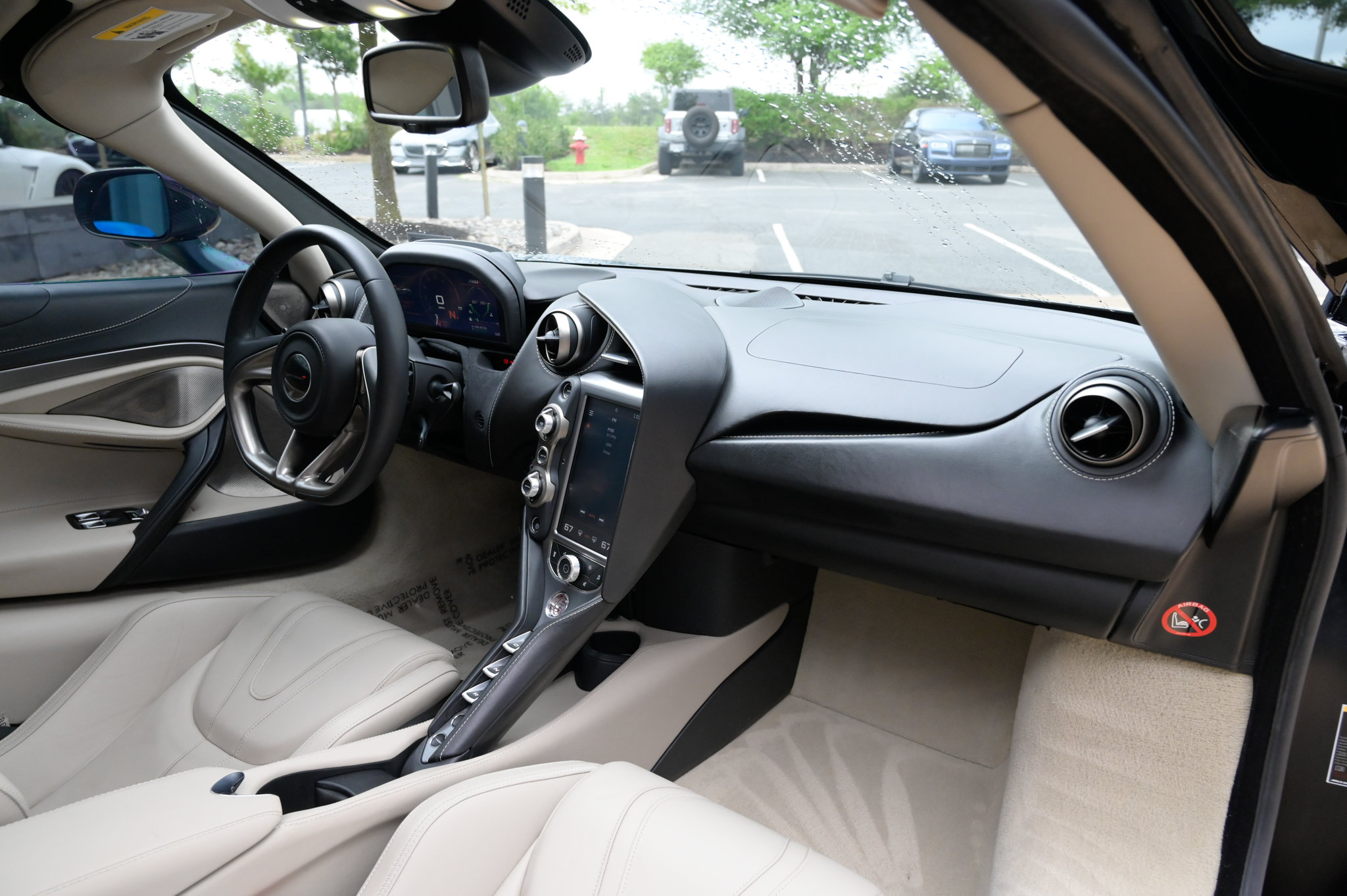 Used 2018 McLaren 720S Luxury RWD image 36