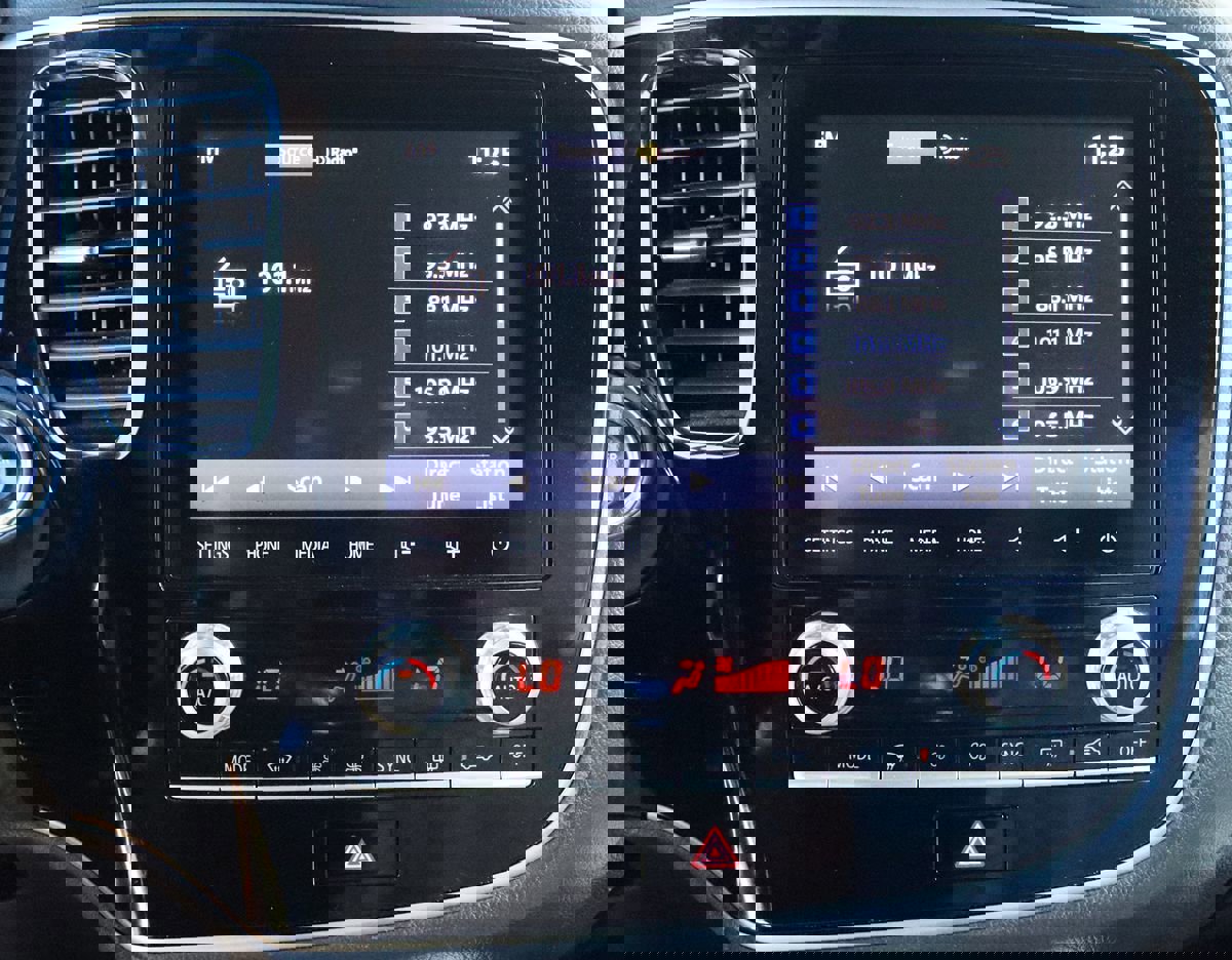 Used 2022 Mitsubishi Outlander SEL image 48