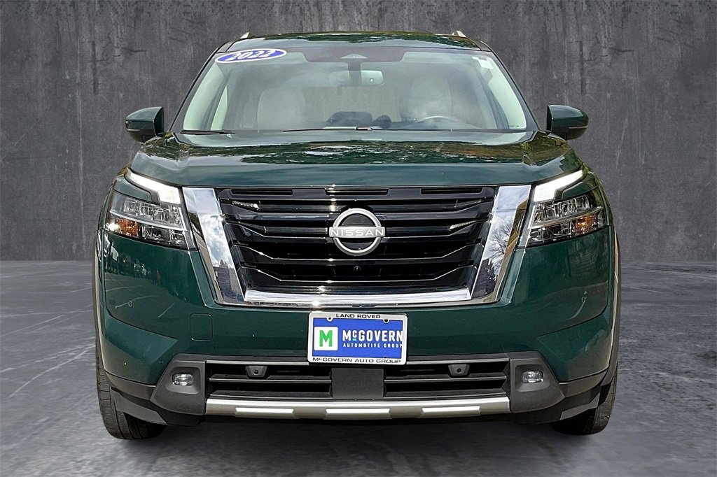 Used 2022 Nissan Pathfinder SL image 2