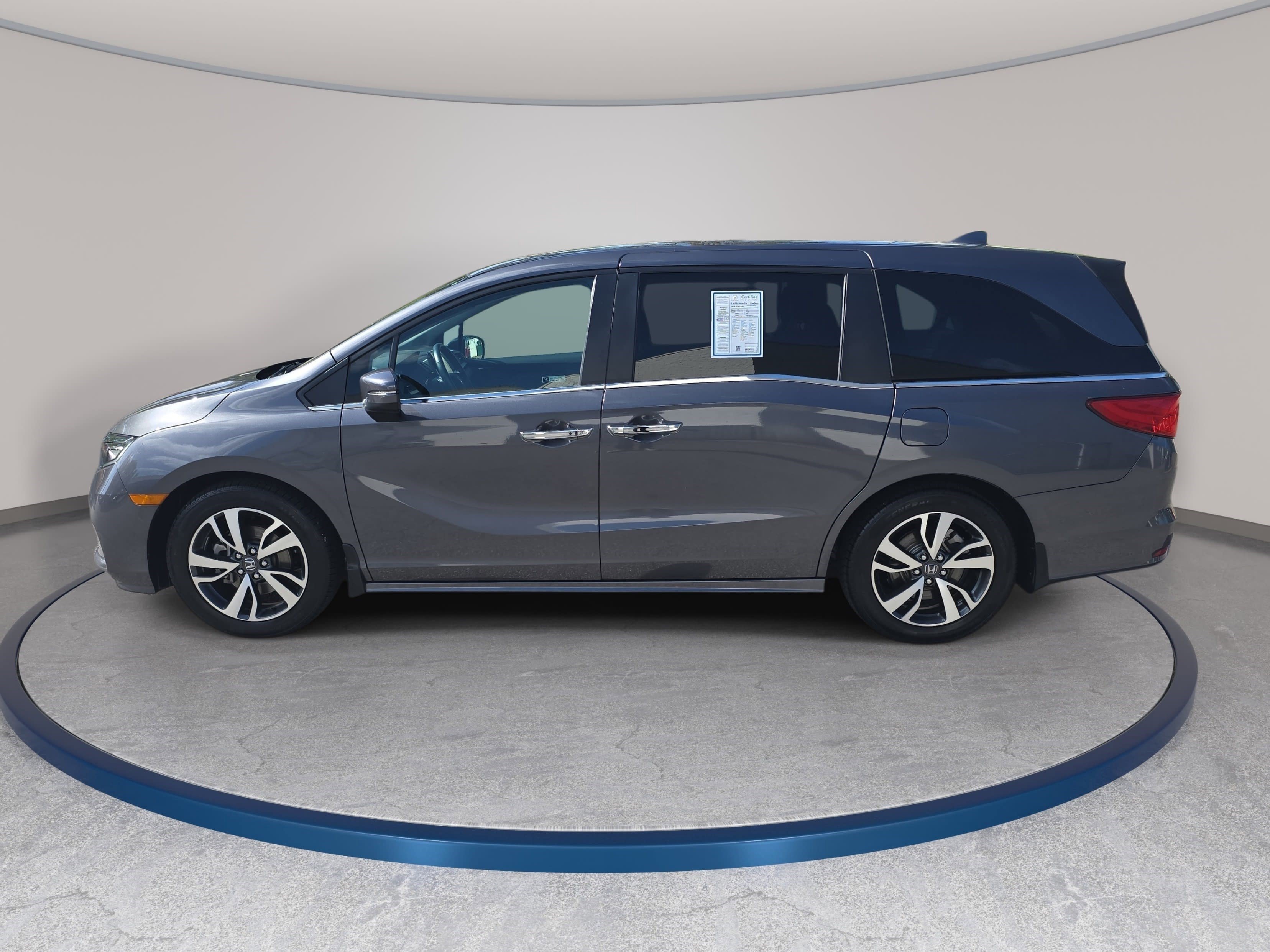 Used 2023 Honda Odyssey Touring image 7