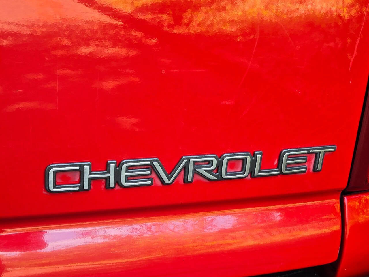 Used 2000 Chevrolet Tahoe LS w/ LS Preferred Equipment Group AWD/4WD image 21
