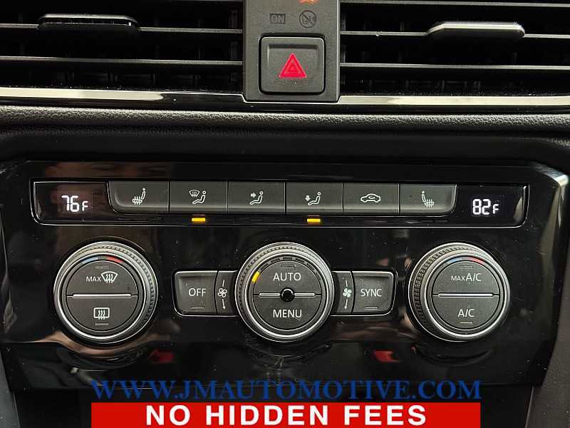 Used 2024 Volkswagen Taos SE w/ Black Wheel Plus Package image 35