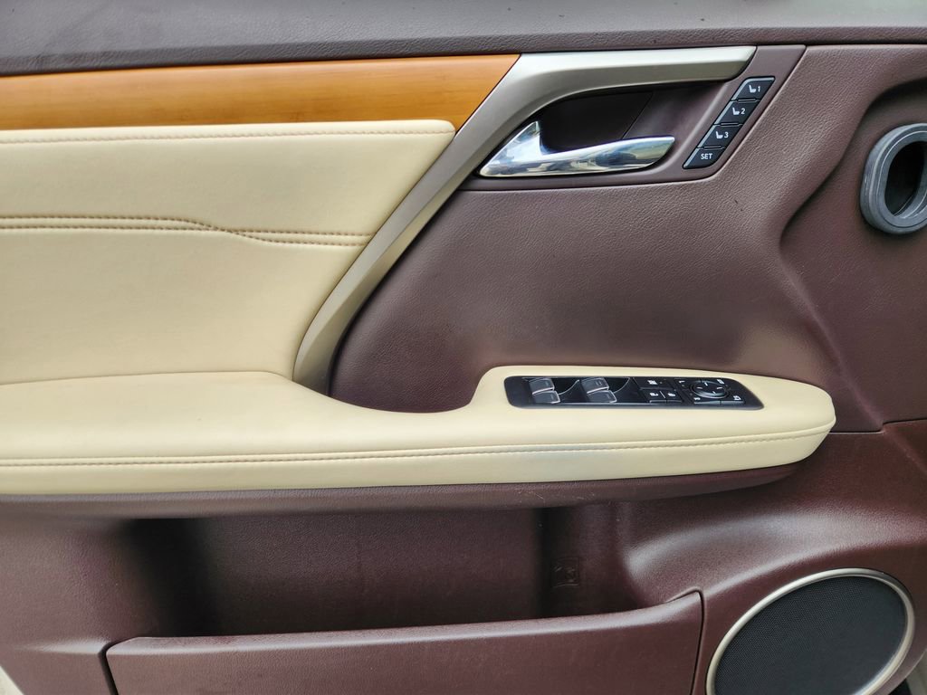 Used 2019 Lexus RX 350 FWD w/ Navigation Package image 23