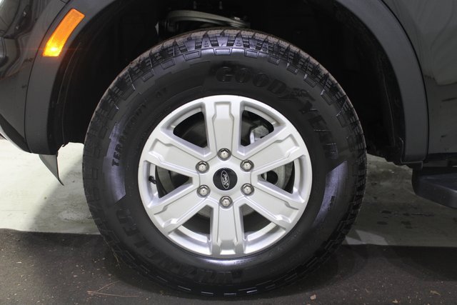 Used 2024 Ford Ranger XL image 27
