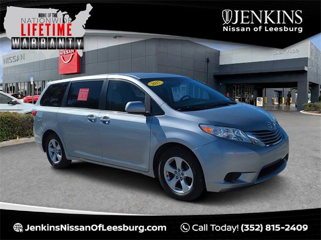 Used 2017 Toyota Sienna LE