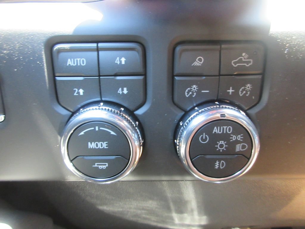 New 2026 GMC Sierra 1500 AT4 w/ AT4 Premium Package AWD/4WD image 19