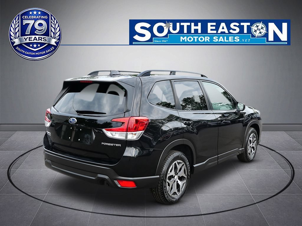Used 2020 Subaru Forester Premium AWD/4WD image 6