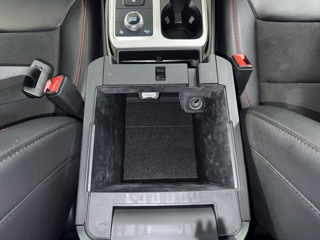 Used 2023 Ford Explorer ST-Line image 31