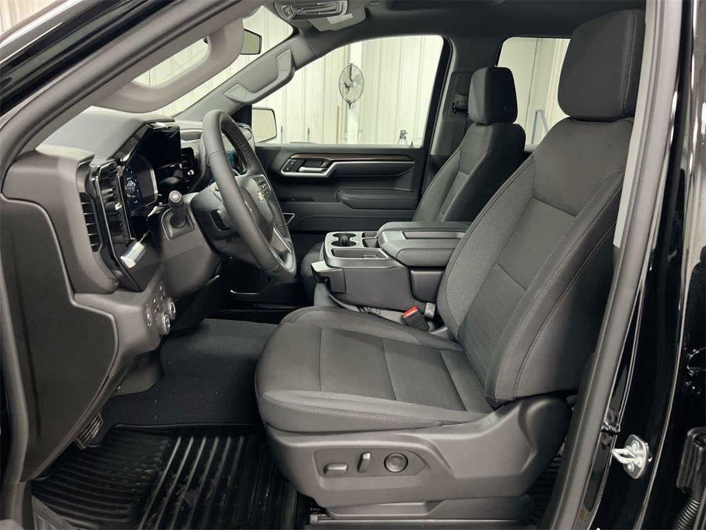 New 2026 Chevrolet Silverado 1500 LT image 19