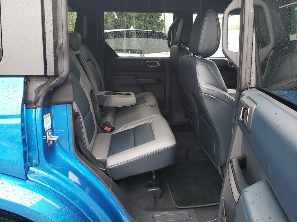 Used 2024 Ford Bronco Outer Banks AWD/4WD image 34