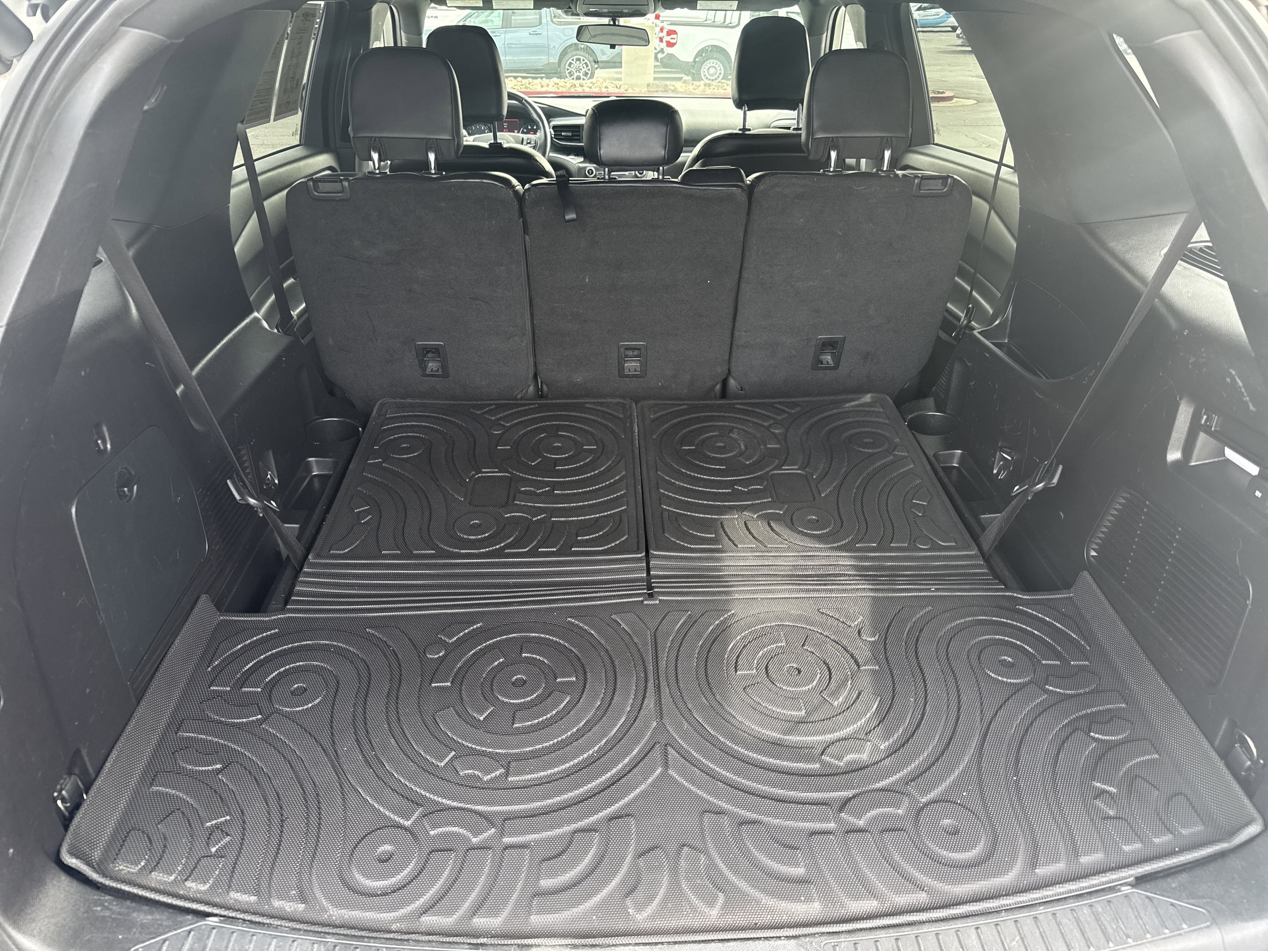 Used 2020 Ford Explorer XLT w/ Equipment Group 202A AWD/4WD image 25