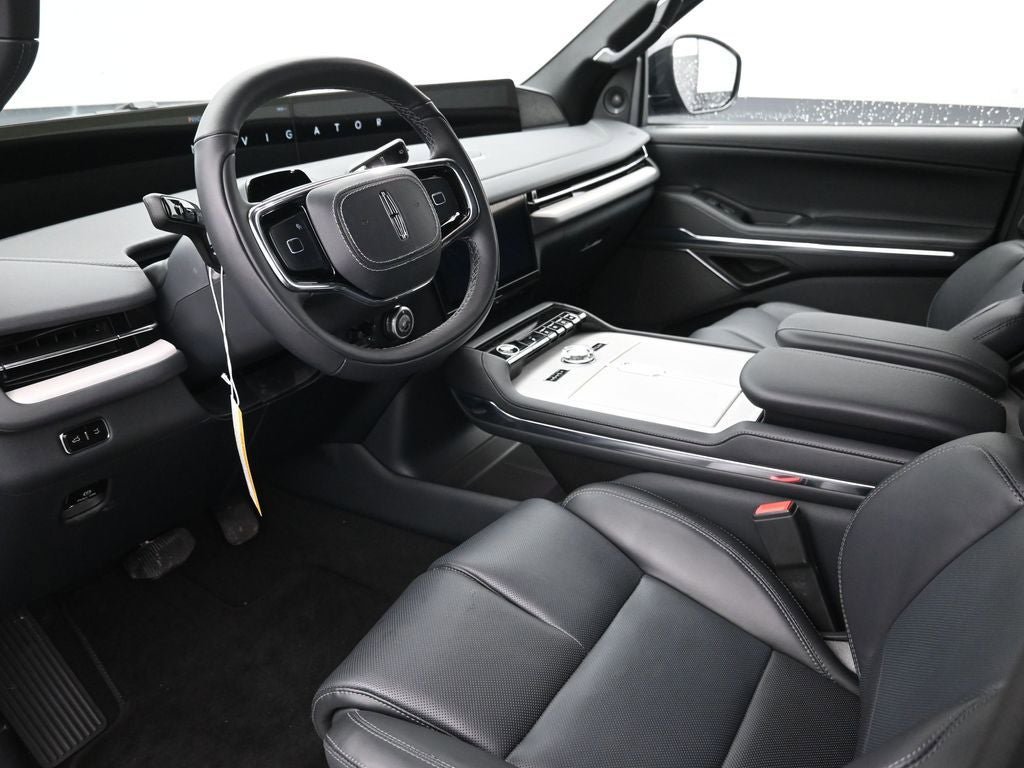 New 2026 Lincoln Navigator L Reserve w/ Jet Appearance Package image 9