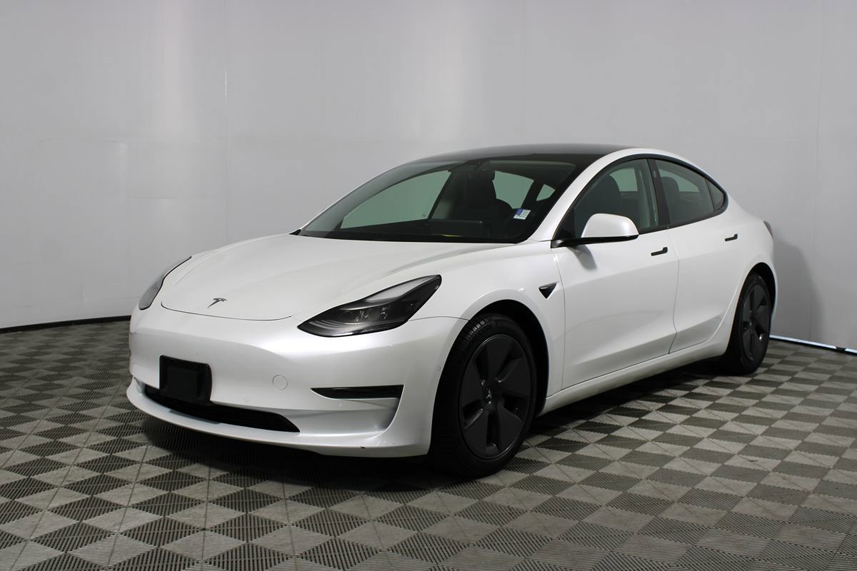 Used 2021 Tesla Model 3 Standard Range Plus image 26