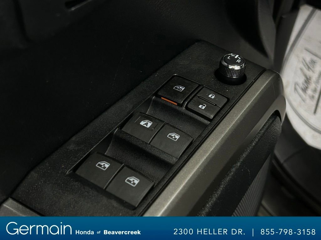 Used 2016 Toyota Tacoma SR5 image 19