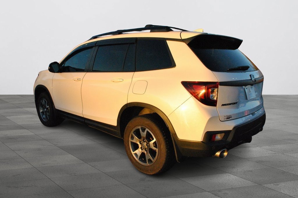 Used 2023 Honda Passport TrailSport image 4