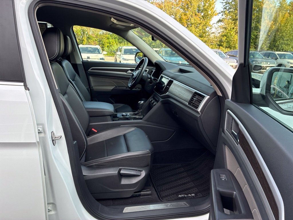 Used 2023 Volkswagen Atlas SE AWD/4WD image 44