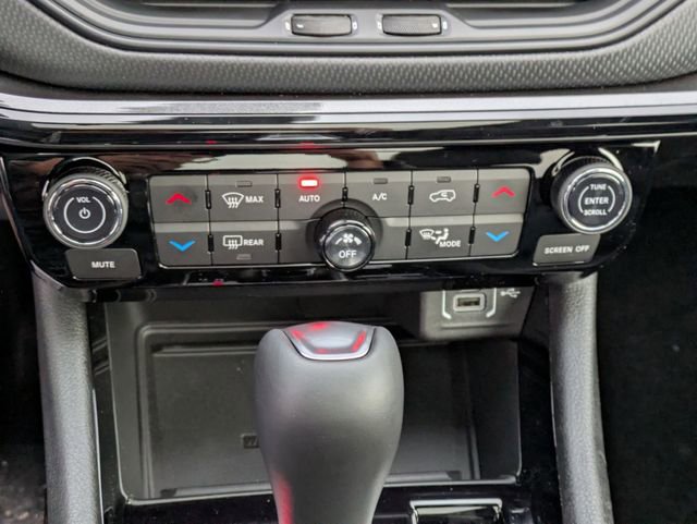 New 2026 Jeep Compass Limited w/ Sun, Sound & Navigation Group image 22