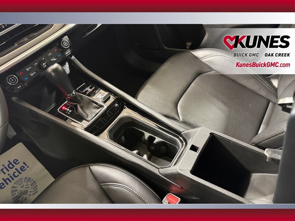Used 2025 Jeep Compass Limited AWD/4WD image 30