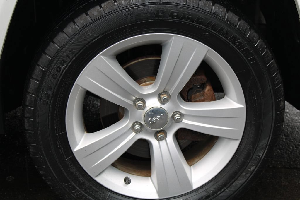 Used 2014 Jeep Compass Sport AWD/4WD image 25