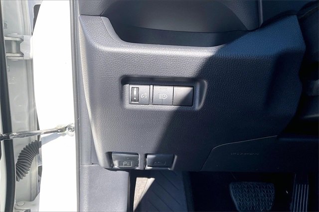 Used 2024 Toyota RAV4 Adventure image 28