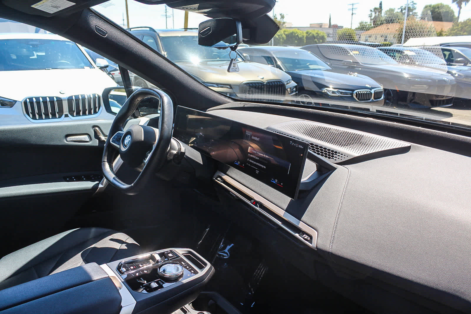 Certified 2023 BMW iX xDrive50 w/ Sport Package AWD/4WD image 16