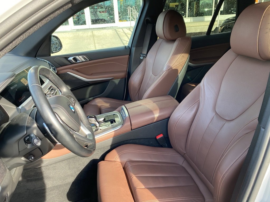 Certified 2022 BMW X5 xDrive40i w/ Premium Package image 2