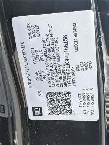 Used 2023 GMC Canyon Denali w/ Denali Black Edition image 24