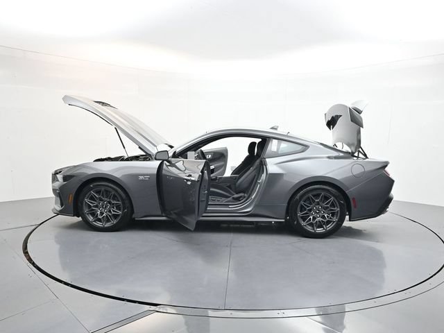 New 2026 Ford Mustang GT w/ GT Performance Package RWD image 45