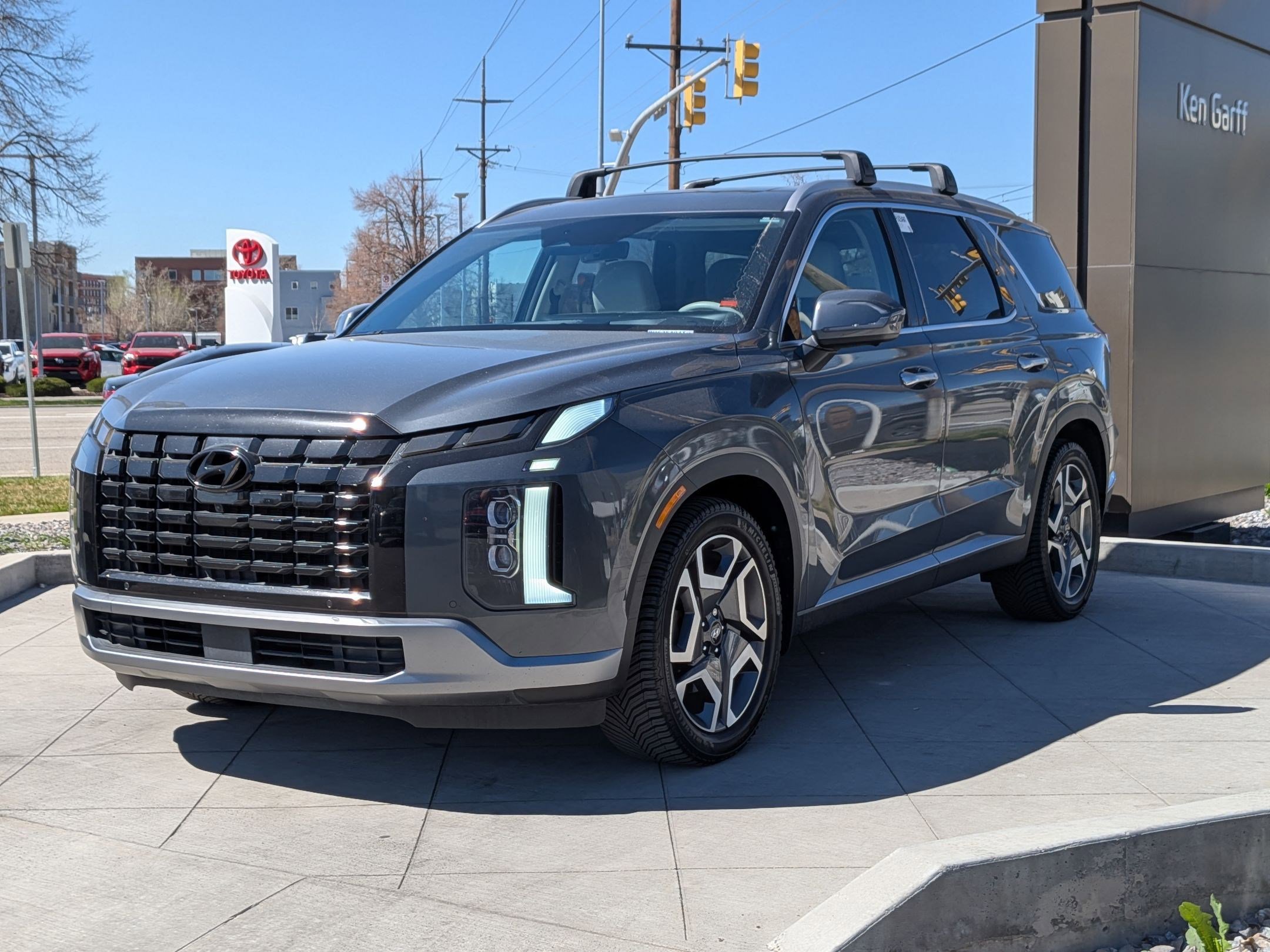 Used 2023 Hyundai Palisade Limited image 10