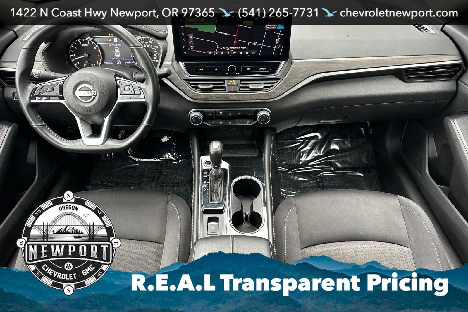 Used 2024 Nissan Altima 2.5 SV w/ SV Premium Package image 13