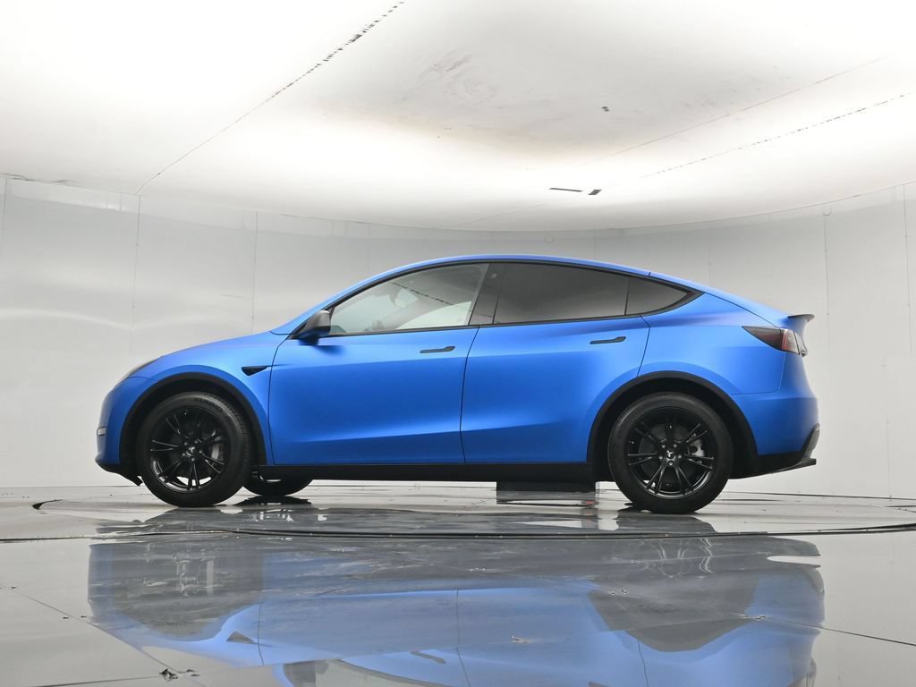 Used 2022 Tesla Model Y Long Range AWD/4WD image 6
